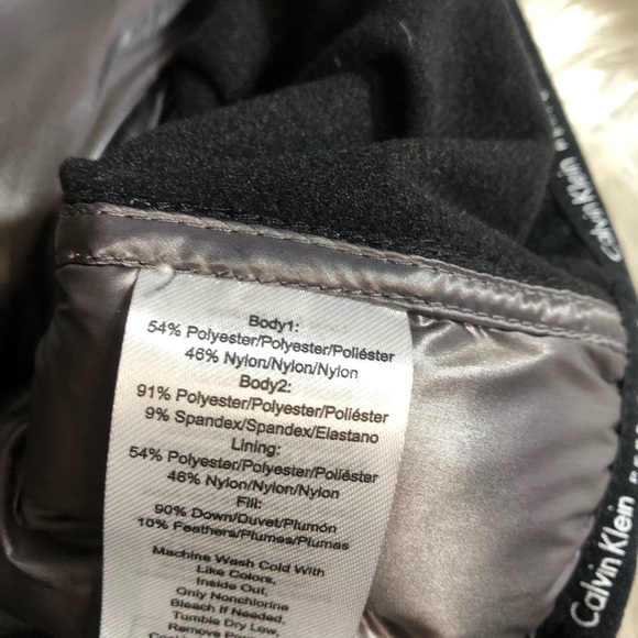 Calvin Klein Performance Vest. New without Tags - Picture 10 of 10